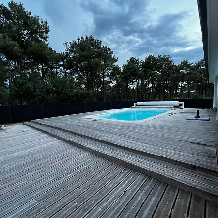 La Gaboline 9p Avec Piscine Villa
